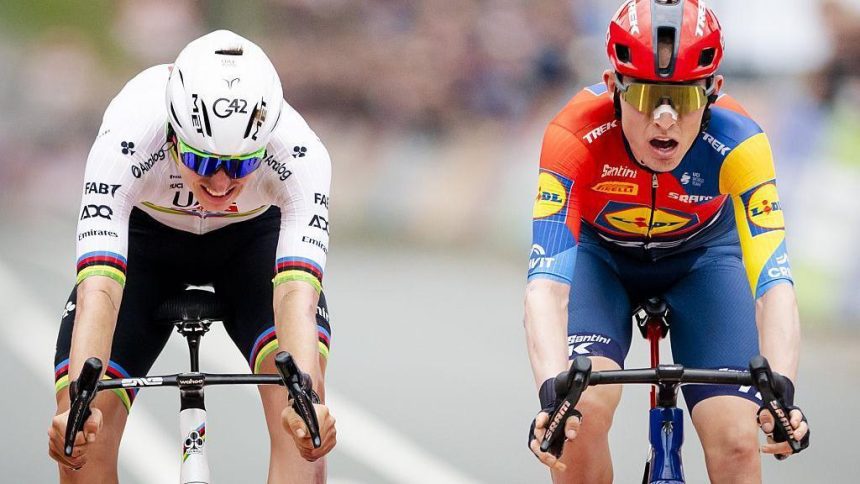 f1ce46d552a6f7f077c96de5742a6306 Skjelmose бьет Pogacar в захватывающей финише