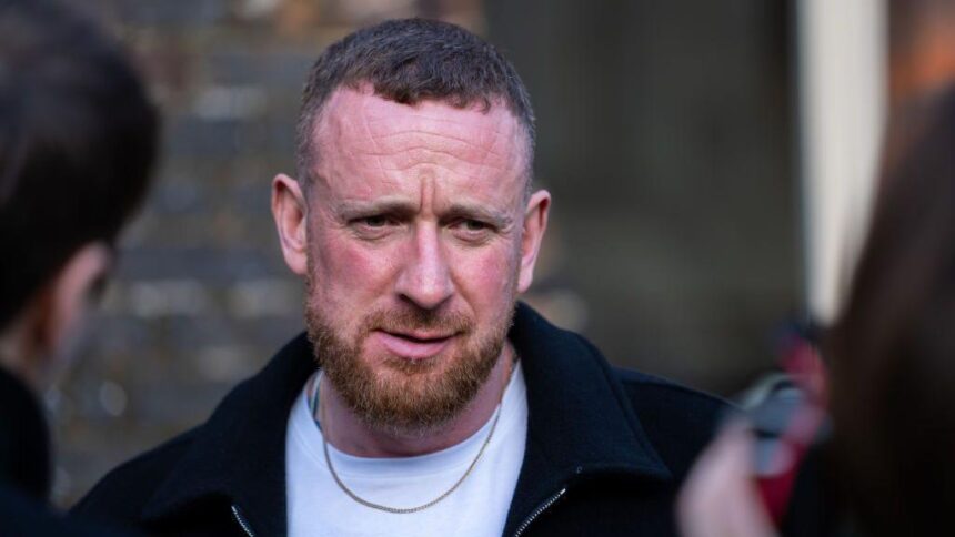 90c9ff48da5ba6c9322b611bfee4a1cc Я стал наркоманом кокаина после ухода на пенсию — Виггинс