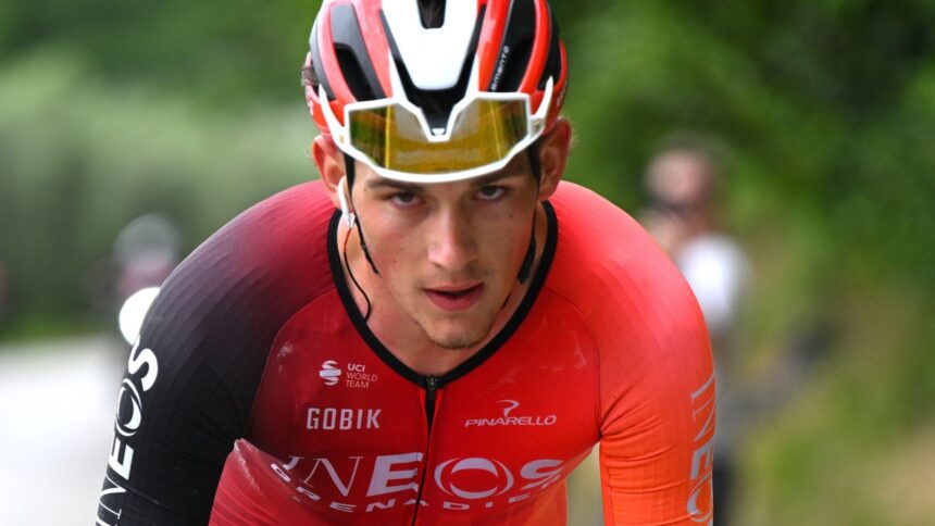 bb9c7b0a53fb27e5f12812ea8a350a26 Тарлинг бросает Джиро после барьерного аварии на стадии 16