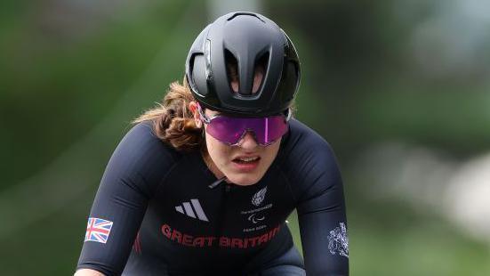 bdeca9d2be48bc347f43d7854fa7b5cf Шрагер GB выигрывает дорожную гонку в Seal Seal Forly Cup Double