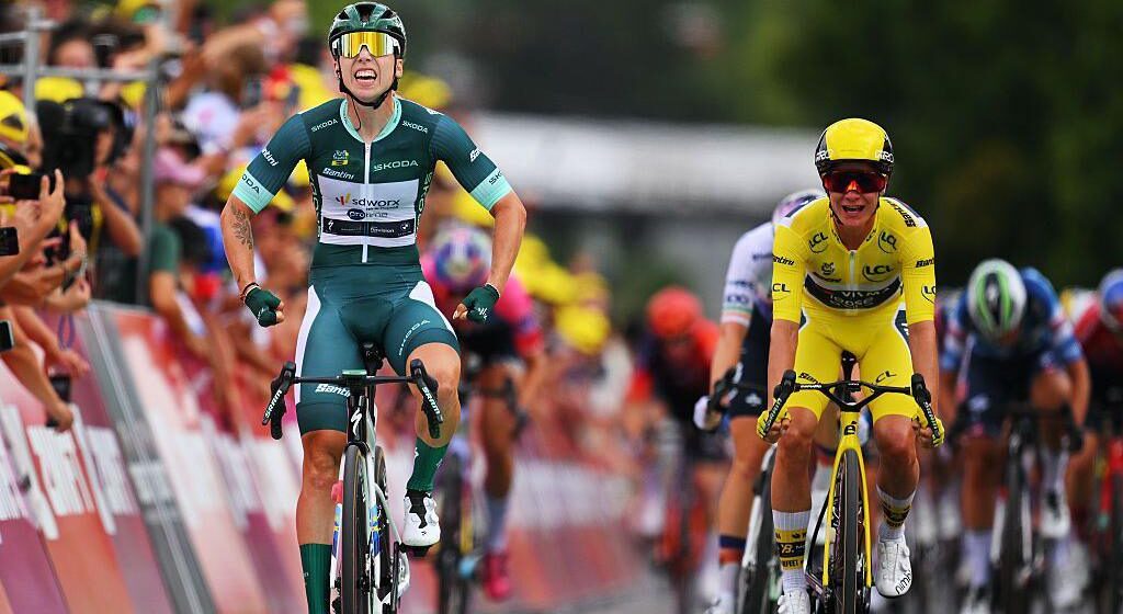 Вос сохраняет желтую майку, а Вибес выигрывает четвертый этап