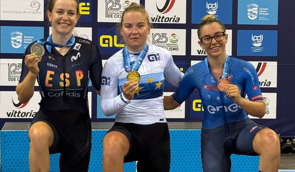 Триумфальный старт: российские велогонщики завоевали золото и бронзу в первый день чемпионата Европы по велоспорту на треке в Анадии!