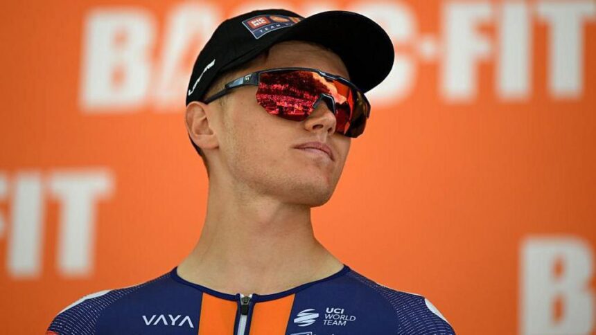 Шотландский потирает плечи с великими людьми в Тур де Франс