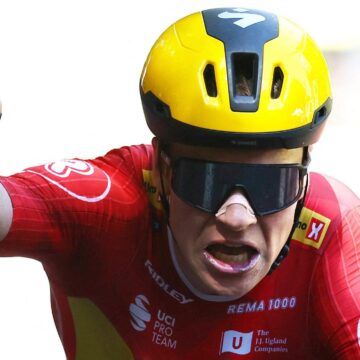 9d611ceabb6fdb535786c67404e8ff7e Авраамсен побеждает, когда Погакар передал позднюю отсрочку после аварии