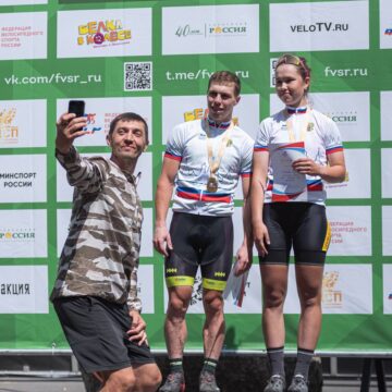 Эвелина Семенова и Иван Романов — чемпионы России в гонке «короткий круг»