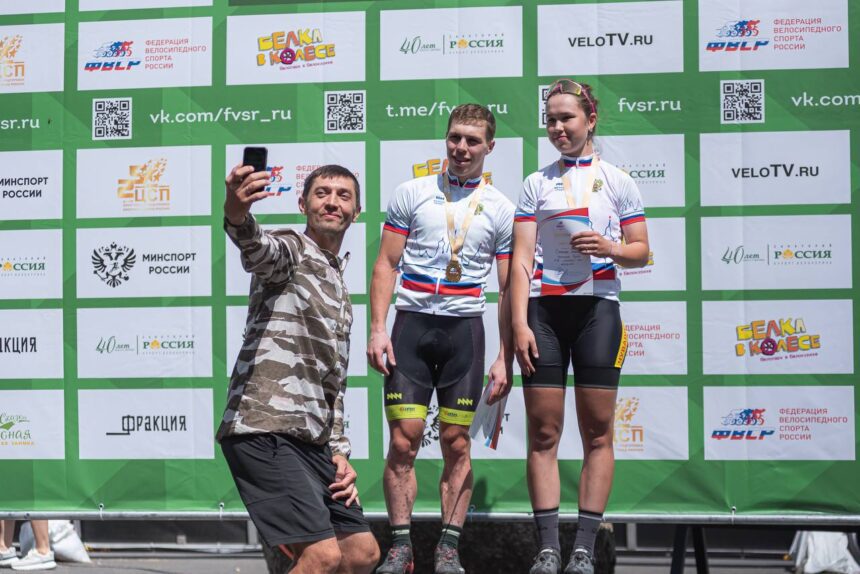 9ff2d6155f475ad8b22df026d067c7d8 Эвелина Семенова и Иван Романов — чемпионы России в гонке «короткий круг»