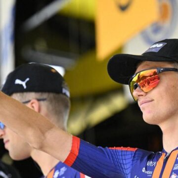 Onley, «замкнутый экстраверт», ездя на высоком уровне