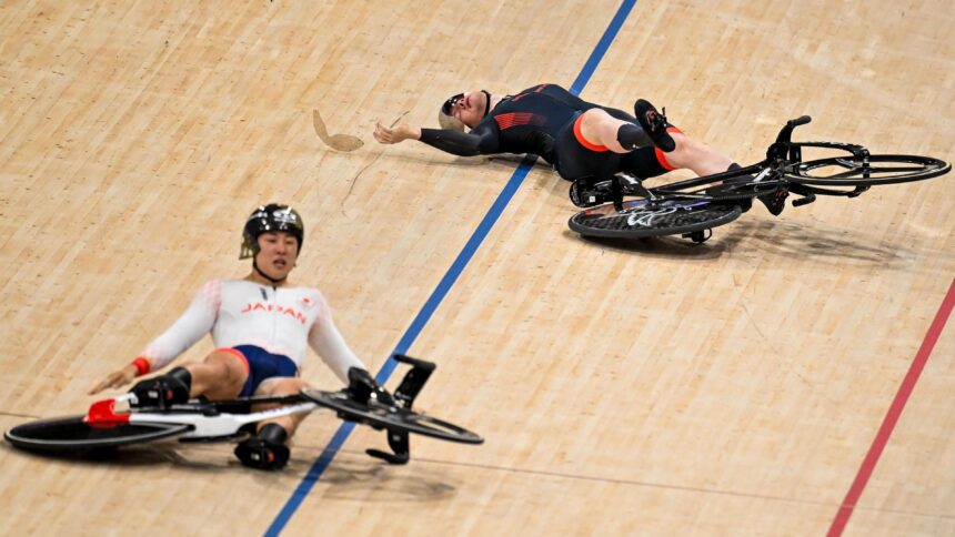 5f42f7d63a2e2f6961da2c2c1a3d2423 «Я не хочу, чтобы меня перестали есть колбасный рулет»