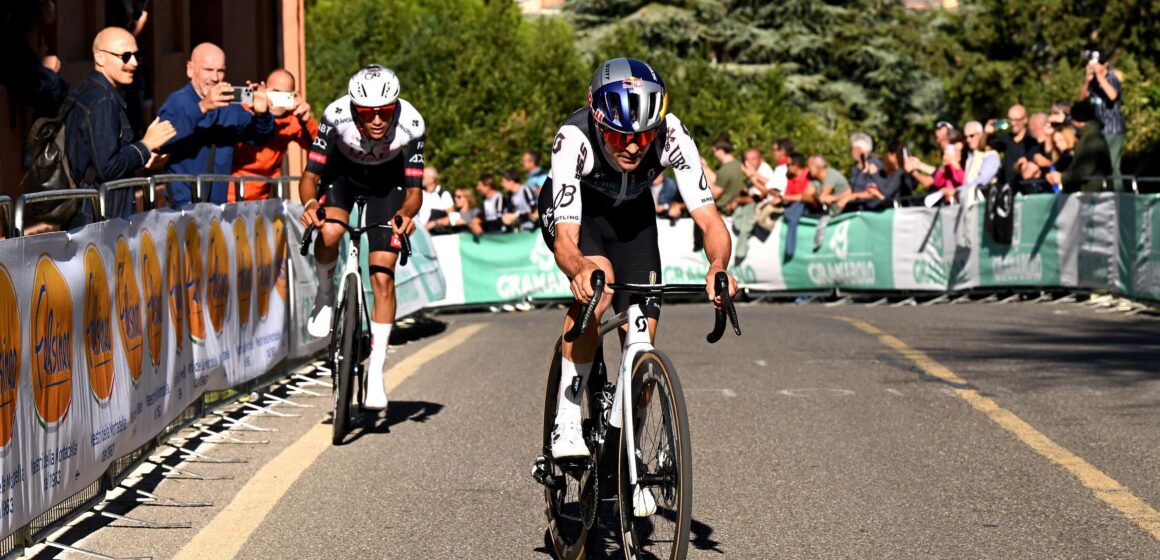 Пидкок уступил место дель Торо на Джиро-дель-Эмилия