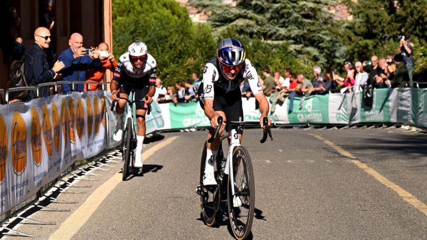 Пидкок уступил место дель Торо на Джиро-дель-Эмилия