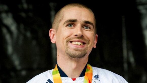 86f9ada79476cbf6e6f0e538462011bf Глазго 2026 «отличный способ выйти на улицу», говорит Фачи