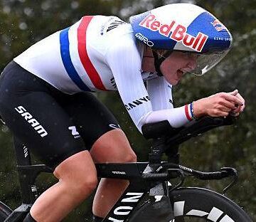 Backstedt выигрывает Vuelta в гонке на время в Эстремадуре