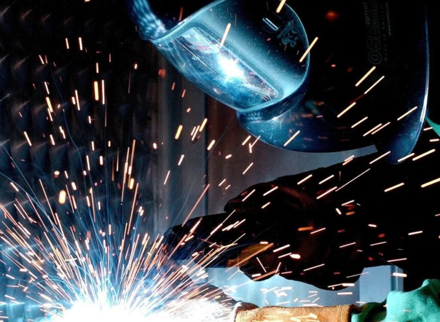 22ca5f82b209ee91631d735b880a8898 Шестаков и Иванцова — триумфаторы чемпионата и Кубка России по велоспорту на треке в Омске