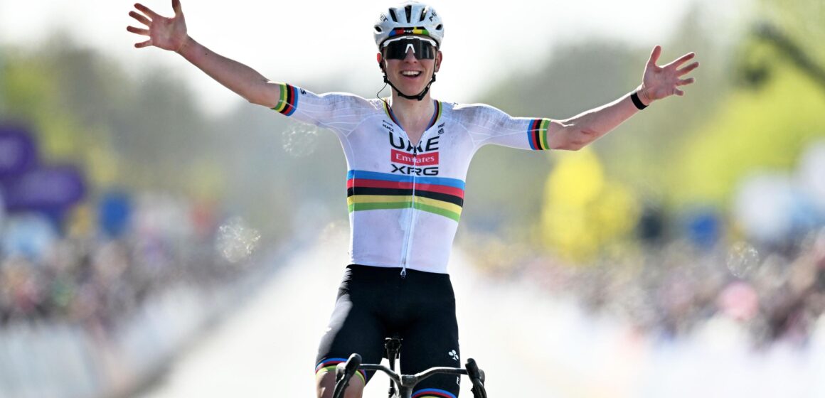 84a2bf9fff3bfe896b1b713086307c40 Майти Погакар повторил рекорд, одержав третью победу во Фландрии