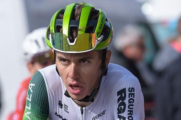 Велосипедист Гуардено находится в критическом состоянии после столкновения